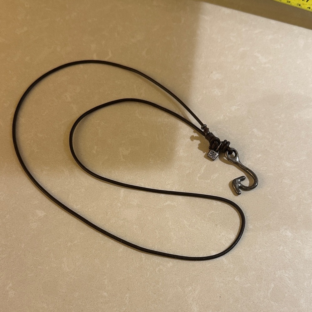Uno de 50 hook necklace